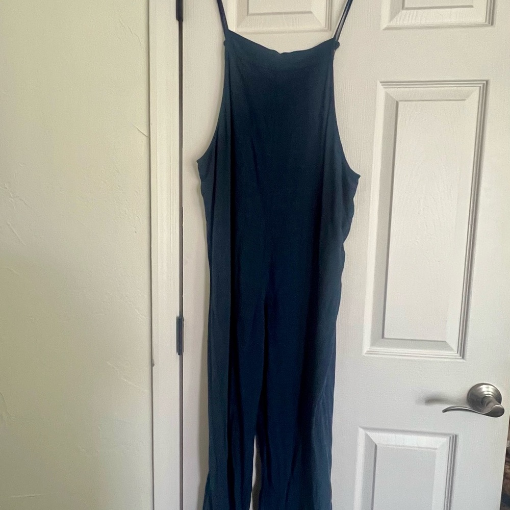Carly Jean Los Angeles Navy Linen-Like Jumpsuit — New Without Tags